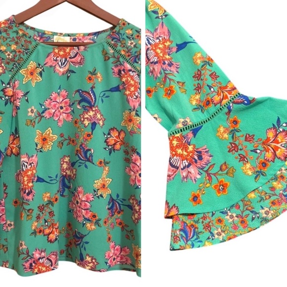 Anthropologie Fig and Flower Floral Flounce Sleeve Blouse - Size MP - Picture 9 of 9